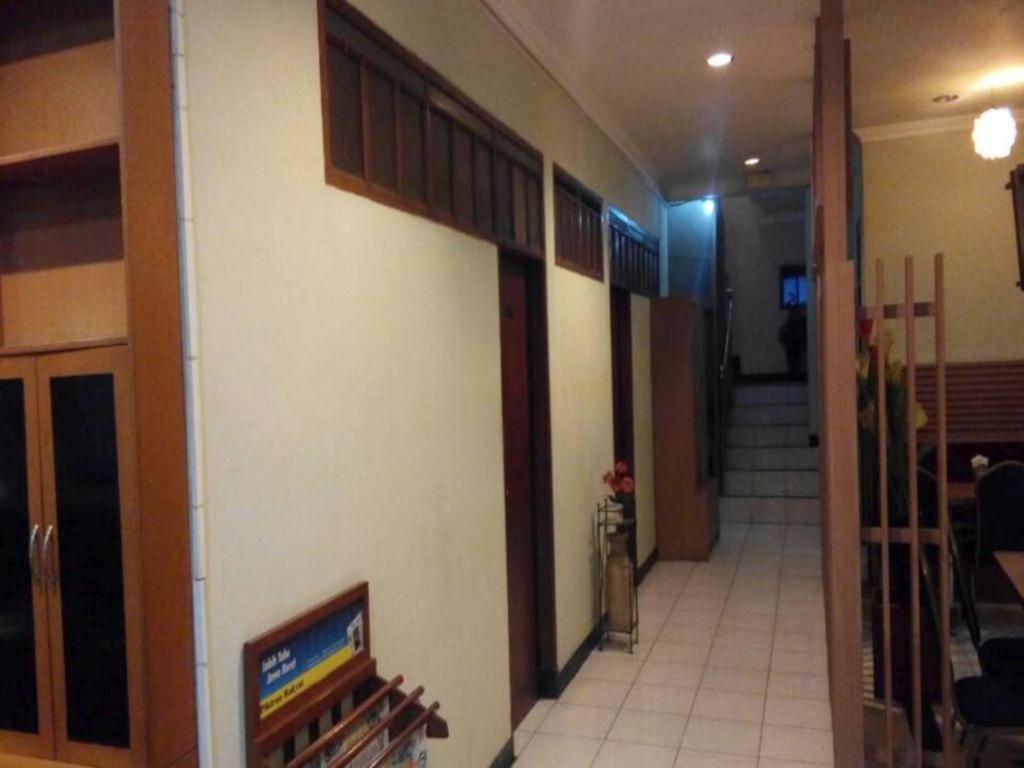 Hotel Cihampelas 1 Бандунг Экстерьер фото