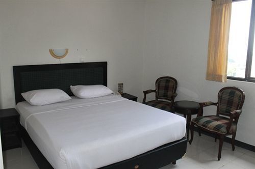 Hotel Cihampelas 1 Бандунг Экстерьер фото