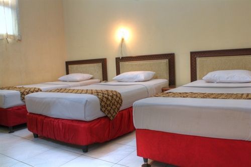 Hotel Cihampelas 1 Бандунг Экстерьер фото
