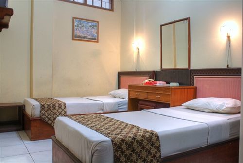 Hotel Cihampelas 1 Бандунг Экстерьер фото
